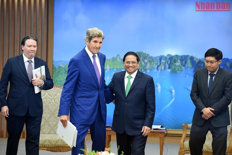 Vietnamese Prime Minister receives US Presidential Special Climate Envoy ảnh 9