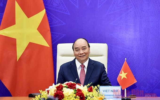 El presidente de Vietnam, Nguyen Xuan Phuc, en la Reunión informal entre lideres del APEC sobre el enfrentamiento al Covid-19 y la recuperación económica, efectuada en línea el 16 de julio último.