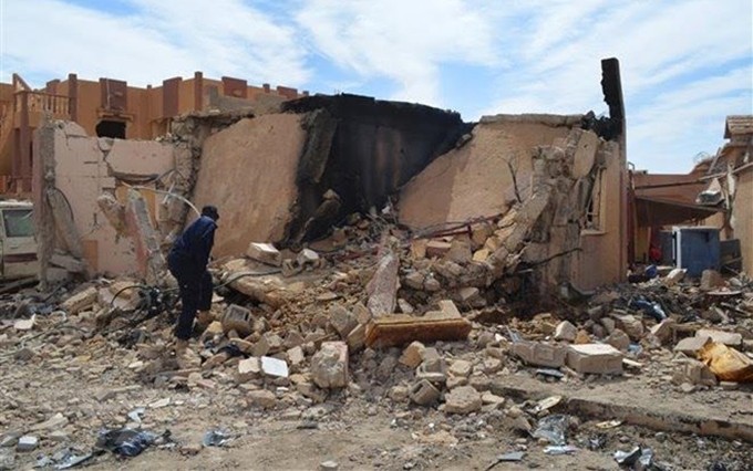 Casas destruidas en un ataque de extremistas en Malí. (Fotografía: AFP/VNA)