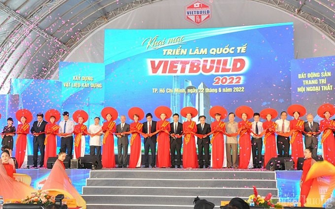 En la ceremonia inaugural. (Fotografía: congthuong.vn)