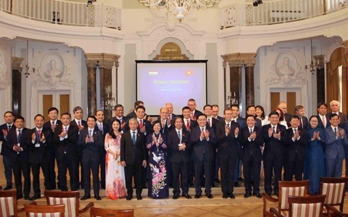 Participantes en el Foro de Cooperación Educativa Vietnam- Hungría. (Fotografía: VNA) 