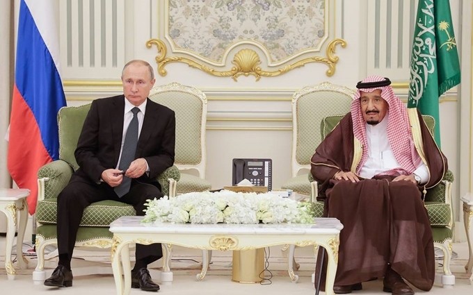El presidente de Rusia, Vladimir Putin, y el rey de Arabia Saudí, Salman bin Abdulaziz. (Fotografía: TASS)
